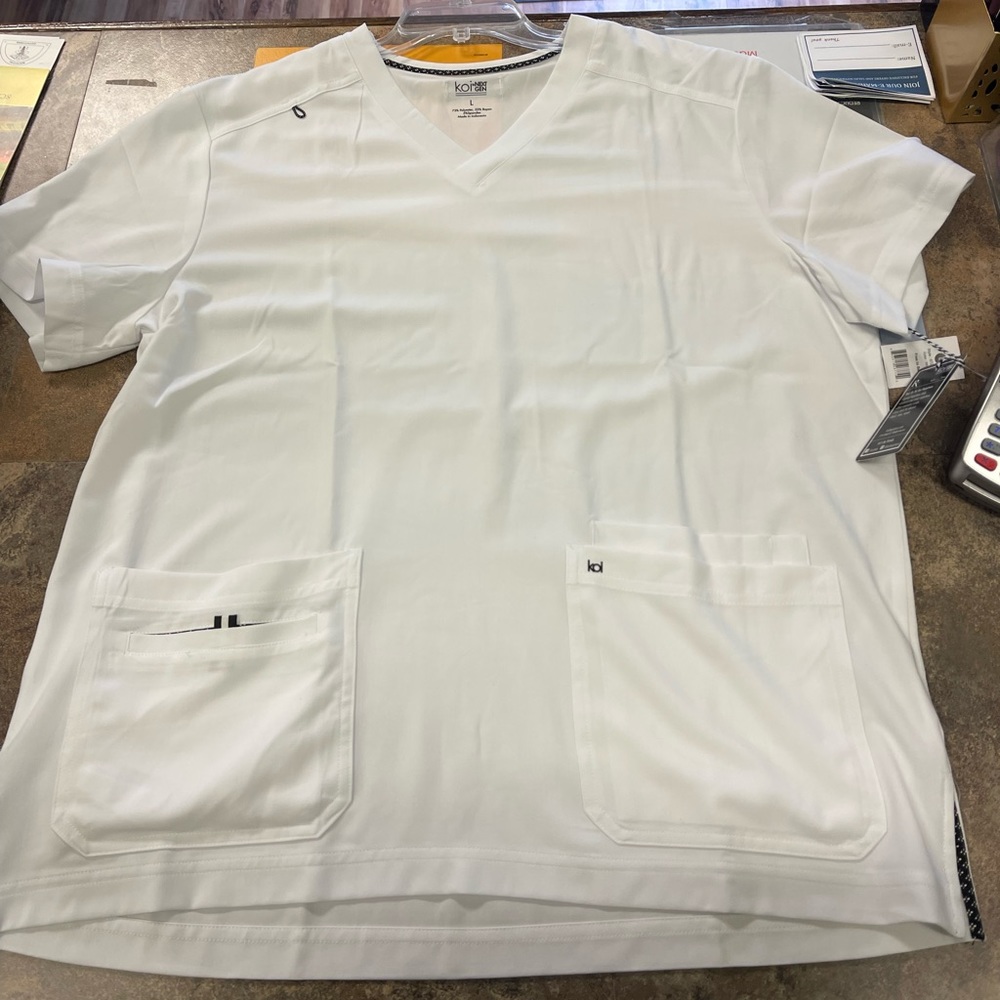 Koi Men’s Free to Be Top